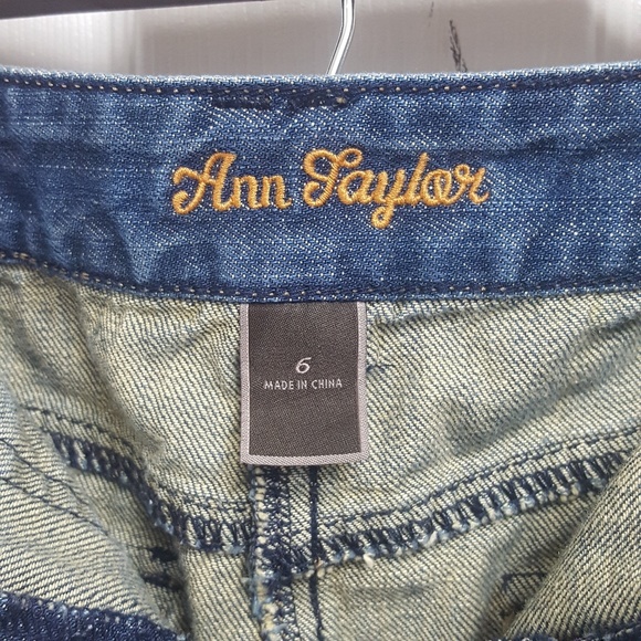 Classic Ann Taylor Denim Mini - Picture 5 of 5